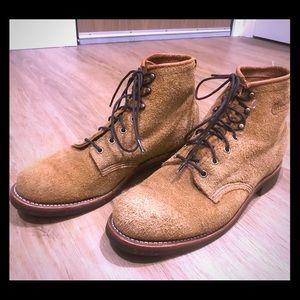 Men’s Tan Suede Lace-Up Boots by Chippewa